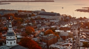 Overview of a small city by the water